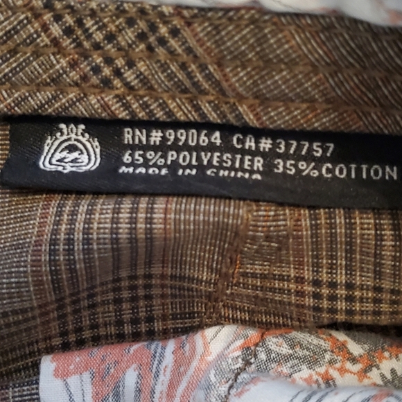 💚5/$25 Billabong Brown Plaid Flat Front Shorts Size 33 Waist - Picture 6 of 6